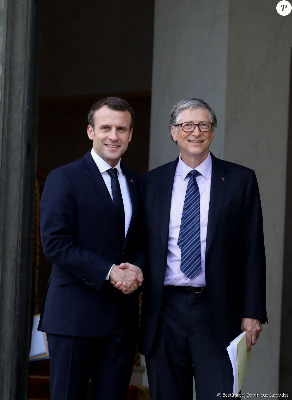 Le président de la République française Emmanuel Macron reçoit Bill Gates et sa femme Melinda au palais de l'Elysée à Paris, France, le 16 avril 2018. © Dominique Jacovides/Bestimage