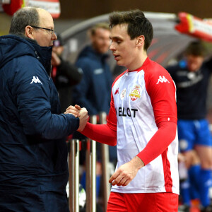 Le prince Albert II de Monaco et Louis Ducruet durant la première édition de la Fight Aids Cup, un match de football caritatif au stade Louis II le 20 janvier 2020, dans le cadre du Festival International du Cirque de Monte Carlo opposant l'équipe du prince Albert II de Monaco, les Barbagiuans, contre l'équipe de la princesse Stéphanie, l'équipe du Cirque. © Bruno Bebert/Bestimage