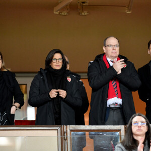 Camille Gottlieb, la princesse Stéphanie de Monaco, le prince Albert II de Monaco et Louis Ducruet dans les tribunes lors du match de Ligue 1 opposant l'AS Monaco au Paris Saint-Germain, au stade Louis-II, à Monaco. Le PSG a gagné 4-1. Match au profit de Fight Aids Monaco. © Bruno Bebert/Bestimage