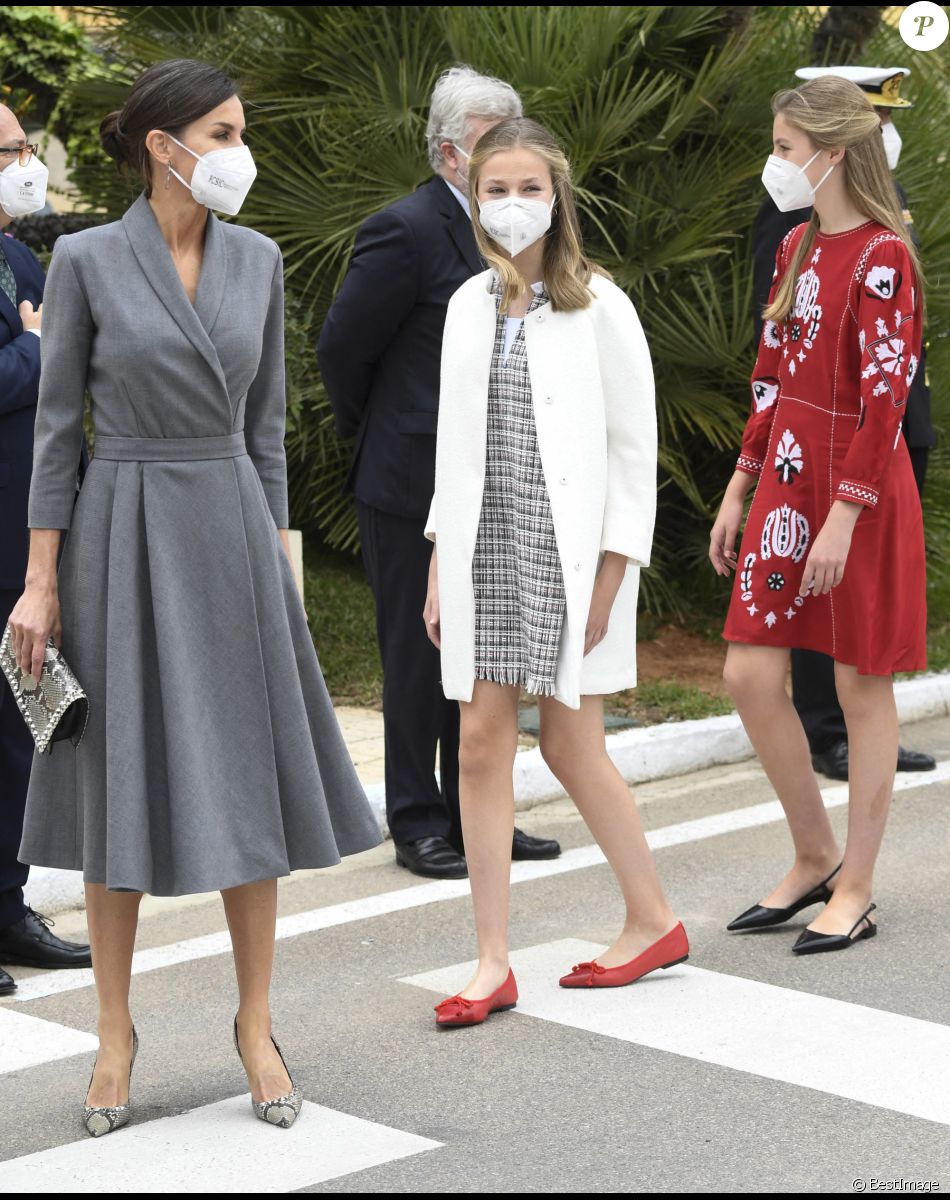 La reine Letizia d'Espagne, La princesse Leonor et L'infante Sofia d'Espagne - La famille royale d'Espagne assiste au lancement du sous-marin S-81 'Isaac Peral' à Carthagène, Espagne, le 22 avril 2021.