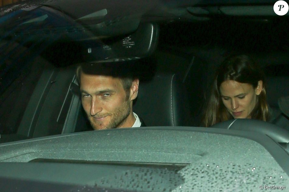 Exclusif - Jennifer Garner et son compagnon John Miller sont allés diner en amoureux au restaurant Giorgio Baldi à Santa Monica, le 27 février 2019