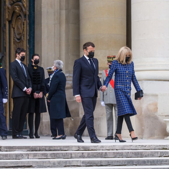 Le prince Jean-Christophe Napoléon et son épouse la princesse Olympia von und zu Arco-Zinneberg accueillent le président français Emmanuel Macron et son épouse Brigitte Macron avant une cérémonie pour commémorer le bicentenaire de l'empereur français Napoléon Bonaparte sous le dôme de la cathédrale Saint-Louis à l'Hôtel National des Invalides à Paris, France, 5 mai 2021. © Christophe Petit-Tesson / Pool / Bestimage