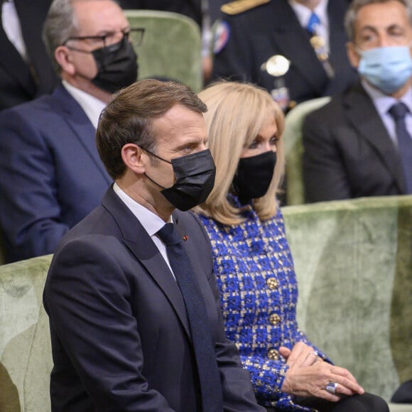 Emmanuel Macron, sa femme Brigitte Macron - Le président français Emmanuel Macron commémore le bicentenaire de la mort de Napoléon à l'Institut de France, le 5 mai 2021 à Paris.