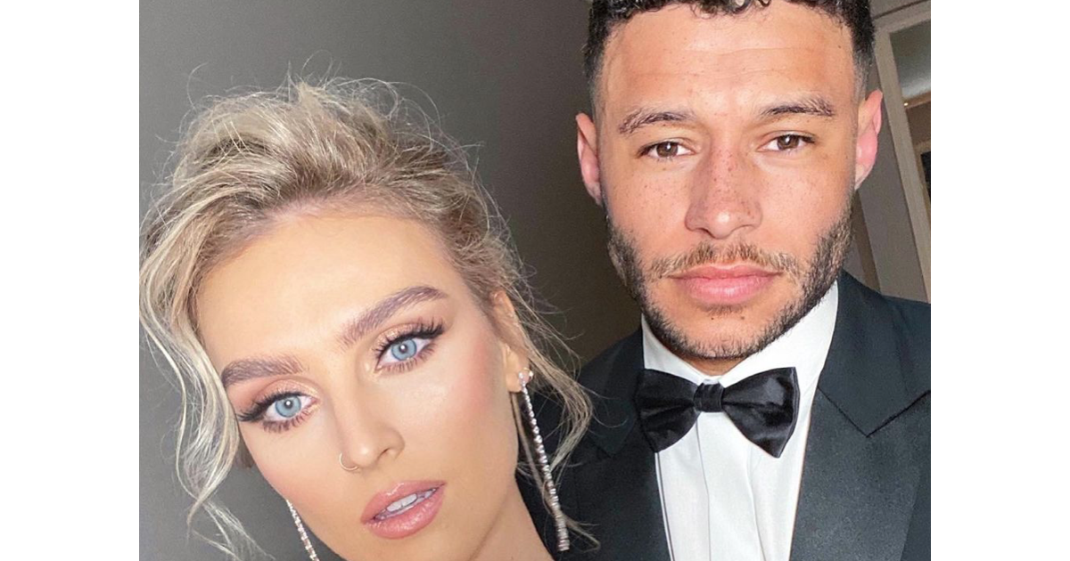 Perrie Edwards ventre de femme enceinte