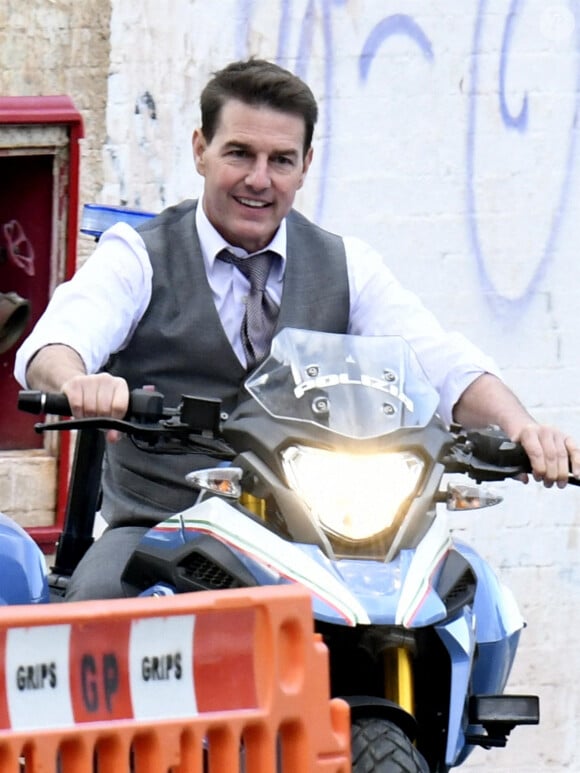 Exclusif - Tom Cruise - Tournage du film "Mission Impossible 7" dans les rues de Rome, le 29 novembre 2020.
