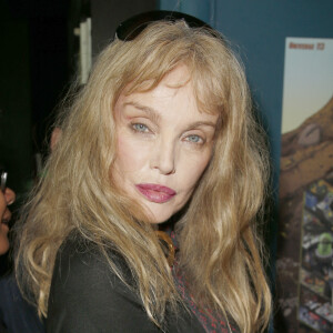 Arielle Dombasle - Soirée pour la sortie de l'album "Back dans les Bacs" à la salle player one à Paris le 15 octobre 2019. 16 Artistes rendent hommage aux tubes des Annees 90/2000 © © Christophe Aubert via Bestimage
