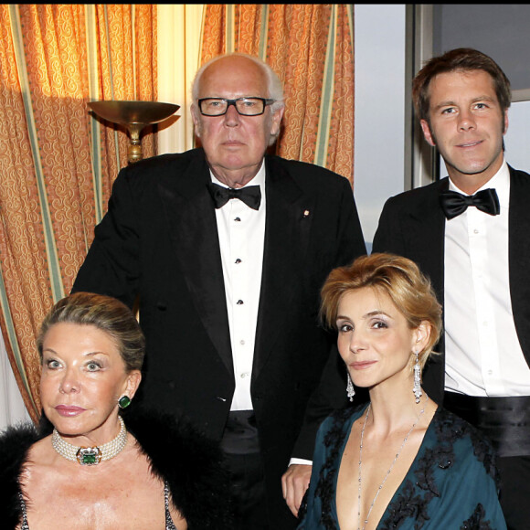 Exclusif - Le prince Victor Emmanuel de Savoie, son épouse la princesse Marina, leur fils le prince Emmanuel Philibert de Savoie et sa femme la princesse de Savoie Clotilde Courau, à Genêve lors d'un dîner de gala en 2010.