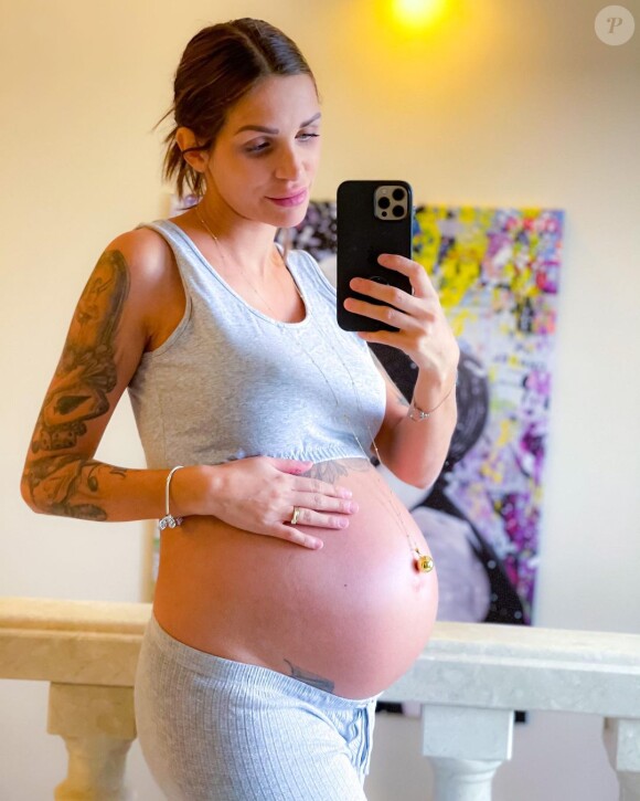 Julia Paredes enceinte de son deuxième enfant, photo Instagram de mai 2021
