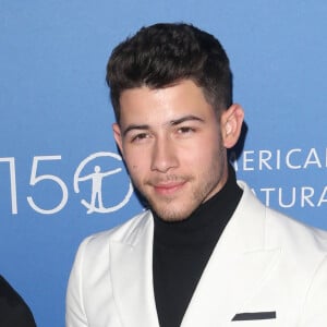 Nick Jonas au gala du musée d'histoire naturelle à New York le 21 novembre 2019.