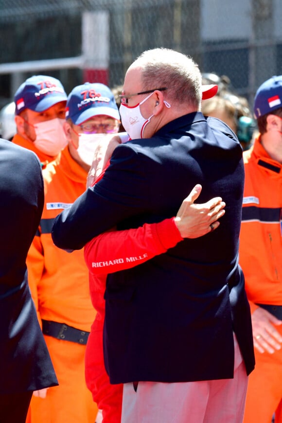 Le pilote monégasque Charles Leclerc, le prince Albert II de Monaco - Podium du 78ème Grand Prix de F1 de Monaco le 23 mai 2018. Bruno Bebert/Bestimage 