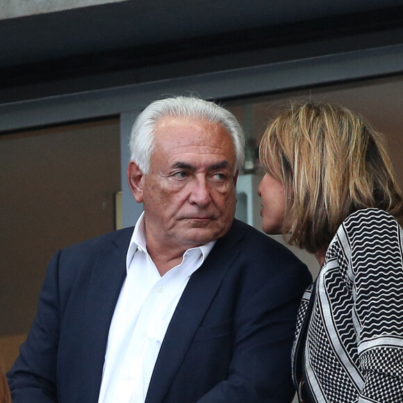 Dominique Strauss Kahn et Myriam L'Aouffir assistent à la finale de la Coupe de France entre le Psg et Auxerre au Stade de France à Saint-Denis le 30 mai 2015.