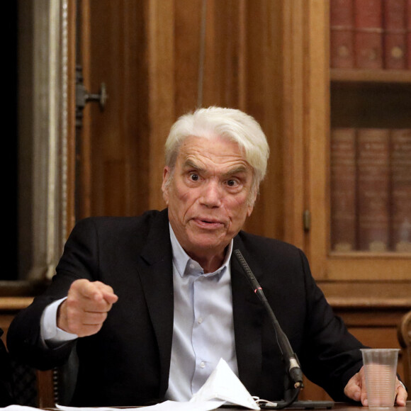 Exclusif - Bernard Tapie intervient lors de la promotion 2020 de la conférence des avocats du barreau de Paris, 11ème séance du premier tour, à la bibliothèque de l'ordre à Paris. Le 7 septembre 2020. © Dominique Jacovides / Bestimage