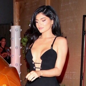 Kylie Jenner au restaurant Craig's après la soirée de lancement de la nouvelle marque de tequila de K.Jenner 818 au restaurant "The Nice Guy" à Los Angeles, le 21 mai 2021.