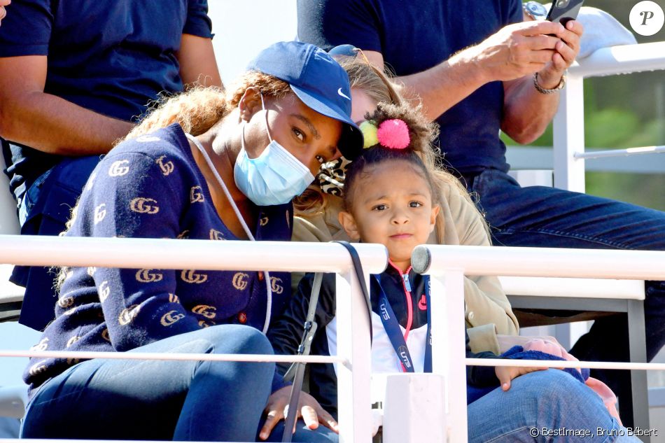 Serena Williams et sa fille Olympia (3 ans) assistent au premier match de l'Ultimate Tennis Showdown 4 au technopole Sophia Antipolis. Biot, le 24 mai 2021. © Bruno Bébert/Bestimage