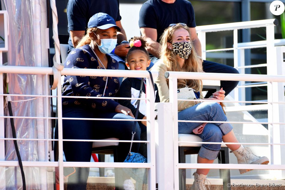Serena Williams et sa fille Olympia (3 ans) assistent au premier match de l'Ultimate Tennis Showdown 4 au technopole Sophia Antipolis. Biot, le 24 mai 2021. © Bruno Bébert/Bestimage