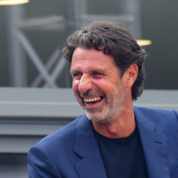 Serena Williams et son coach Patrick Mouratoglou assistent au premier match de l'Ultimate Tennis Showdown 4 au technopole Sophia Antipolis. Biot, le 24 mai 2021. © Bruno Bébert/Bestimage