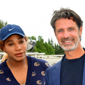 Serena Williams et son coach Patrick Mouratoglou assistent au premier match de l'Ultimate Tennis Showdown 4 au technopole Sophia Antipolis. Biot, le 24 mai 2021. © Bruno Bébert/Bestimage