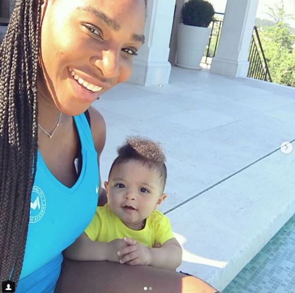 Serena Williams avec sa fille Olympia le 12 mai 2018.