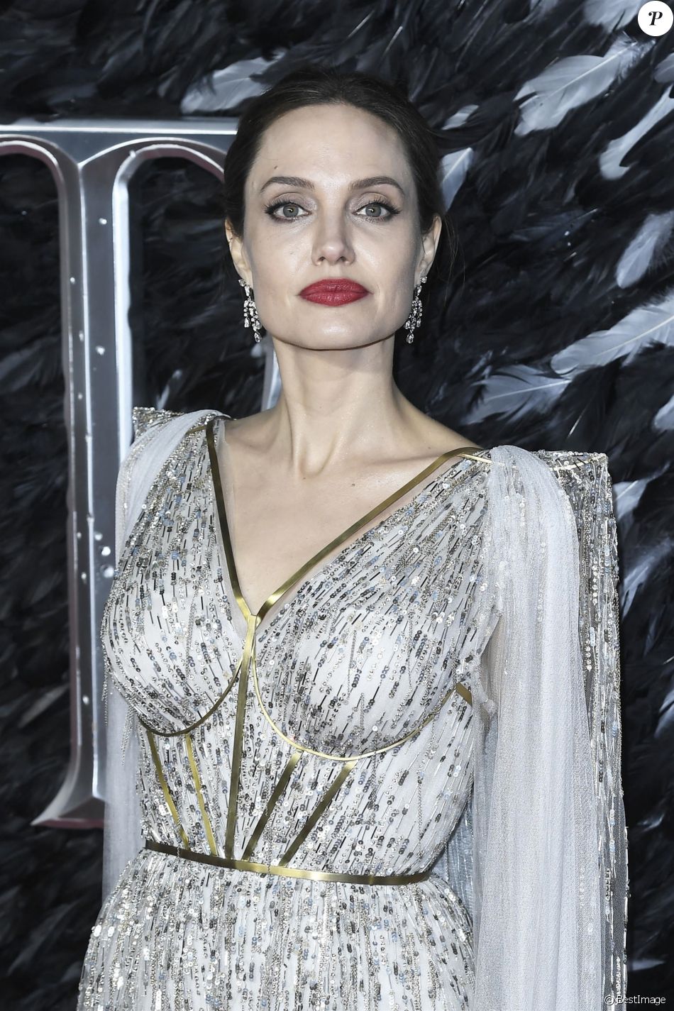 Angelina Jolie - Les célébrités assistent à la première de "Maléfique : Le Pouvoir du Mal" à Londres.