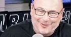Cauet se moque une nouvelle fois de Loana et de ses problèmes de santé en direct sur NRJ