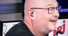 Cauet se moque une nouvelle fois de Loana et de ses problèmes de santé en direct sur NRJ