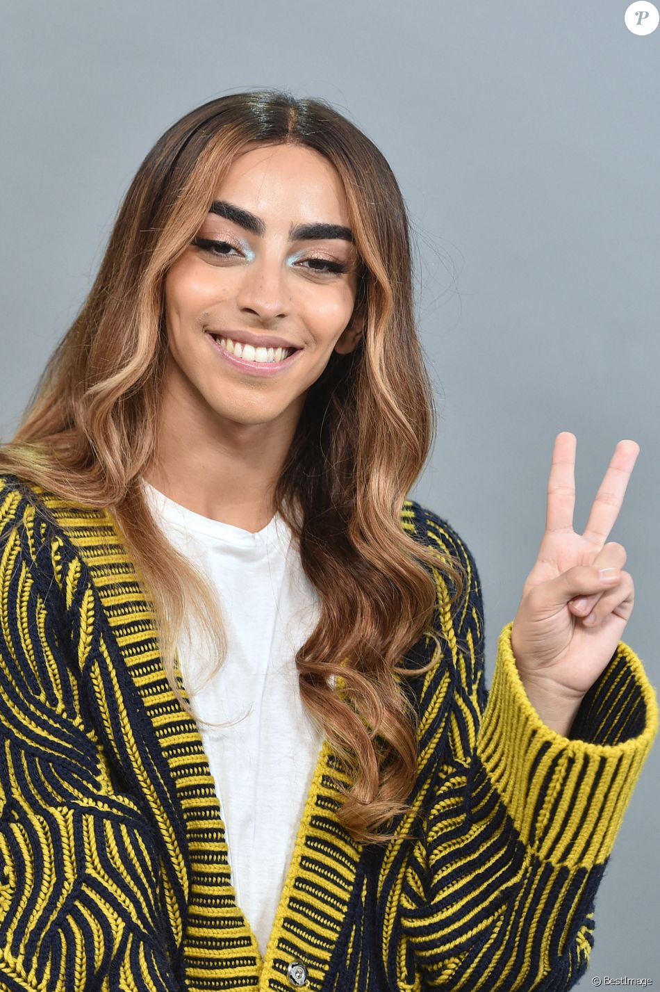 Exclusif - Bilal Hassani en interview dans les studios de PurePeople à Levallois-Perret. Le 21 octobre 2020