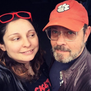 James Michael Tyler et son épouse. Mai 2018.