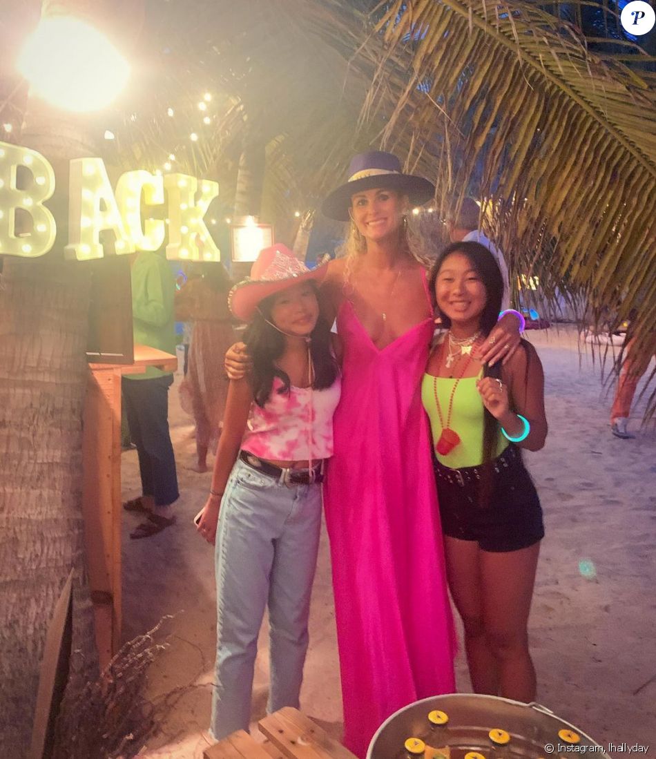 Laeticia Hallyday et ses filles Jade et Joy sur Instagram, août 2020.