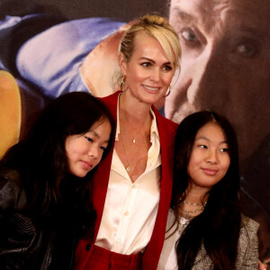 Laeticia Hallyday et ses filles Joy et Jade - Projection au Grand Rex à Paris des documentaires "Johnny USA" et "A nos promesses" à l'occasion de la Journée Spéciale Johnny, son rêve américain. © Jacovides-Moreau / Bestimage