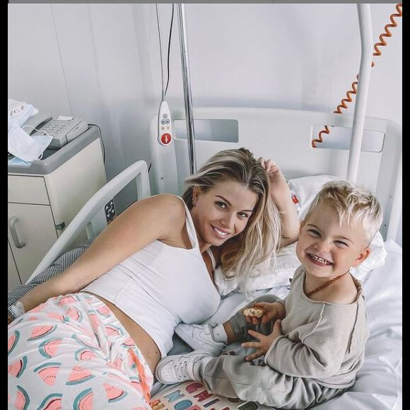 Jessica Thivenin à l'hôpital avec son fils Maylone
