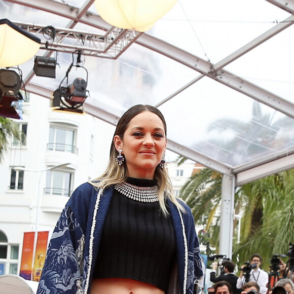 Marion Cotillard - Montée des marches du film " Matthias et Maxime " lors du 72ème Festival International du Film de Cannes, le 22 mai 2019. © Jacovides-Moreau / Bestimage
