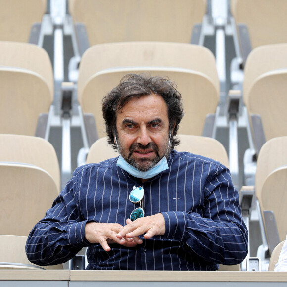 André Manoukian dans les tribunes des Internationaux de France de tennis de Roland Garros. Paris, le 4 juin 2021. © Dominique Jacovides/Bestimage