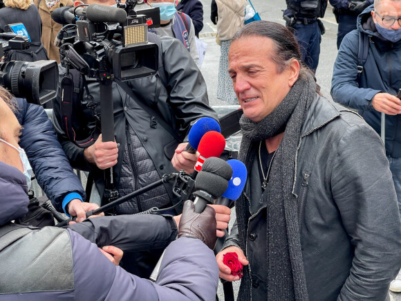 Francis Lalanne - Sorties des Obsèques du danseur étoile Patrick Dupond en l'église Saint-Roch à Paris, France, le 11 mars 2021. 