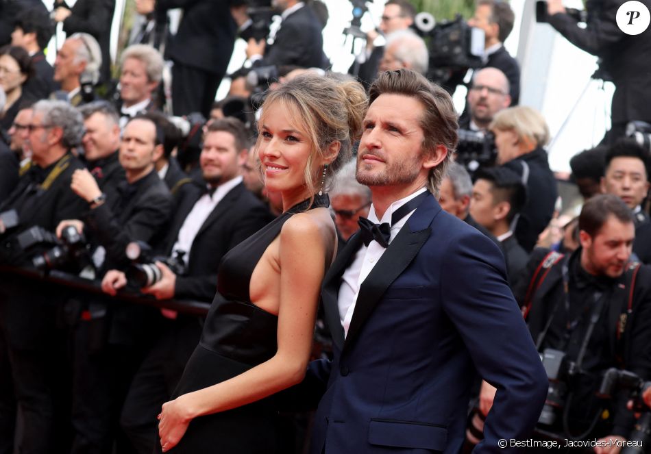 Philippe Lacheau et sa compagne Elodie Fontan - Montée des marches du film "Once upon a time... in Hollywood" lors du 72e Festival International du Film de Cannes. Le 21 mai 2019. © Jacovides-Moreau / Bestimage