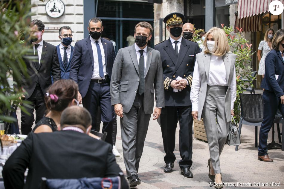 Le président de la République Emmanuel Macron et sa femme Brigitte ont rencontré les acteurs de la gastronomie locale et nationale à Valence, à l'occasion du déplacement dans la Drôme. Le 8 juin 2021 © Romain Gaillard / pool / Bestimage