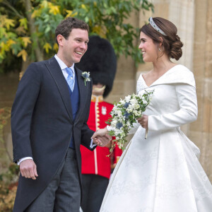 La princesse Eugenie et son mari Jack Brooksbank - Sorties après la cérémonie de mariage de la princesse Eugenie d'York et Jack Brooksbank en la chapelle Saint-George au château de Windsor. Octobre 2018