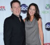Andrea Parker et son mari à Los Angeles pour la soirée de fin de Desperate Housewives en 2012