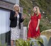 Carrie Johnson s'entretient avec la Première Dame des États-Unis, Jill Biden, lors du sommet des dirigeants du G7 à Carbis Bay, Royaume Uni, le 10 juin 2021.