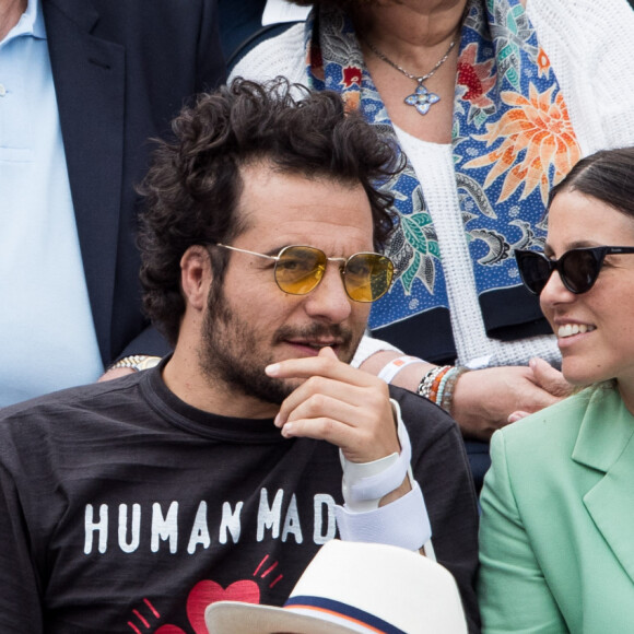 Amir Haddad et sa femme Lital dans les tribunes lors de la finale messieurs des internationaux de France de tennis de Roland Garros 2019 à Paris le 9 juin 2019. © Jacovides-Moreau/Bestimage