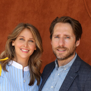 Ophélie Meunier (enceinte) et son mari Mathieu Vergne au village des Internationaux de France de Roland Garros à Paris le 9 juin 2021. © Dominique Jacovides / Bestimage