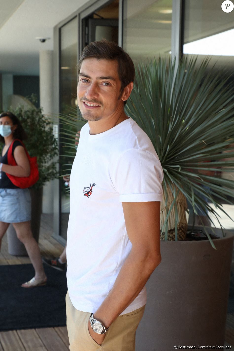 Claude Dartois au village de Roland-Garros avant la finale opposant Novak Djokovic à Stefanos Tsitsipas. Paris, le 13 juin 2021. © Dominique Jacovides / Bestimage
