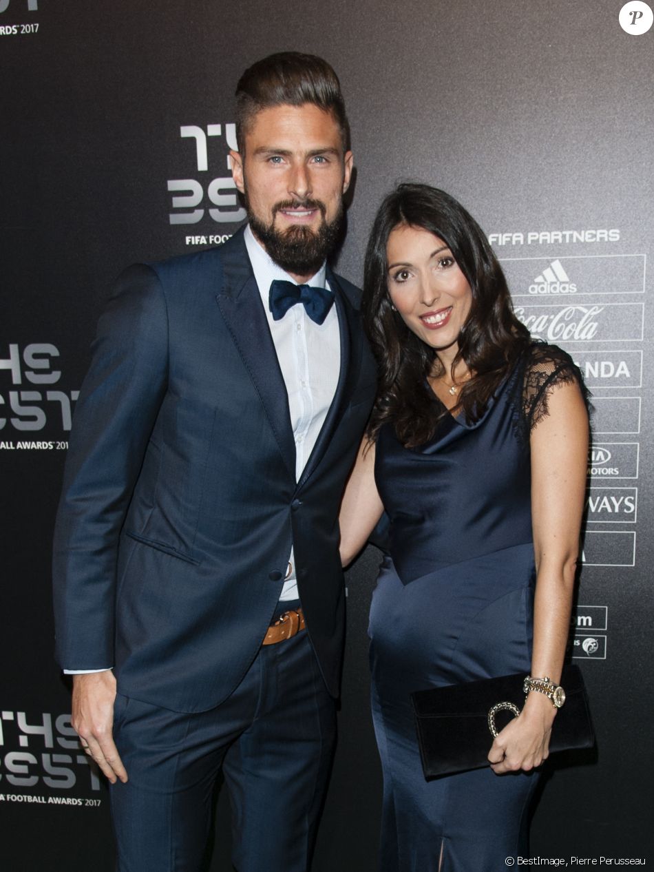 Olivier Giroud et sa femme Jennifer - The Best FIFA Football Awards 2017 au London Palladium à Londres, le 23 octobre 2017. © Pierre Perusseau/Bestimage