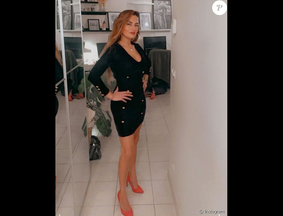 Maeva Anissa en petite robe pour le Nouvel An, janvier 2021