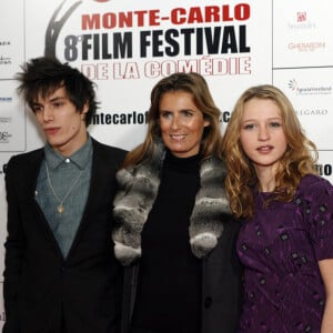 Archives - Jérémy Kapone, Lisa Azuelos et Christa Theret - Photocall de "LOL" au festival du film de Monte-Carlo le 27 novembre 2008.