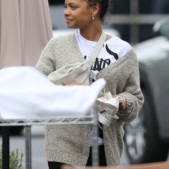 Semi-Exclusif - Christina Milian au restaurant Mauro's Cafe à West Hollywood, Los Angeles, le 7 juin 2021.