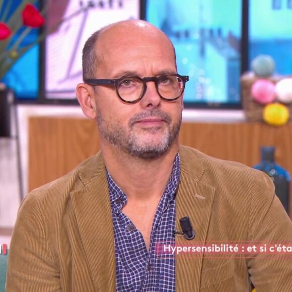 Maurice Barthélémy raconte son hypersensibilité sur le plateau de Ca commence aujourd'hui, le 18 juin 2021.