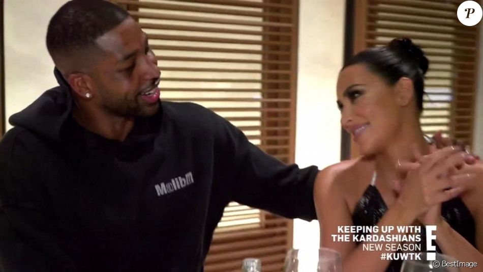 Kim Kardashian laisse sa soeur "mal à l'aise" alors qu'elle se rapproche de l'ex de Khloe et père de son enfant Tristan Thompson lors de la première de la saison de Keeping Up With The Kardashians.