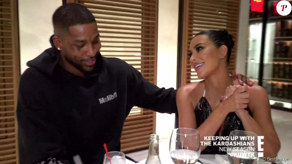 Kim Kardashian laisse sa soeur "mal à l'aise" alors qu'elle se rapproche de l'ex de Khloe et père de son enfant Tristan Thompson lors de la première de la saison de Keeping Up With The Kardashians.