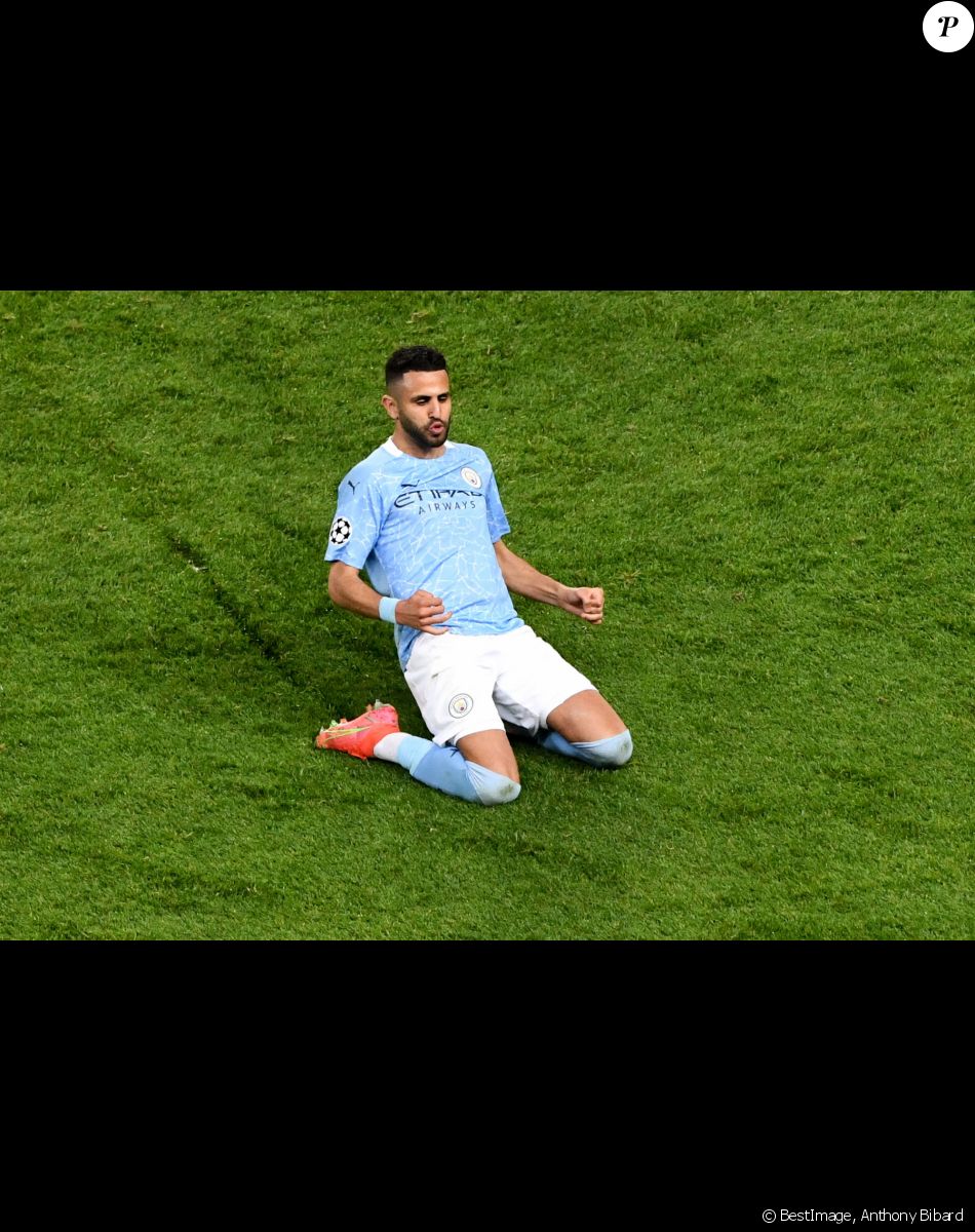 Riyad Mahrez en manche aller de la demi-finale de la Ligue des Champions, le 28 avril 2021 à Paris. © Anthony Bibard / Panoramic / Bestimage