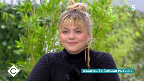 La chanteuse Louane Emera était l'invitée de C à Vous, la suite, lundi 21 juin 2021.